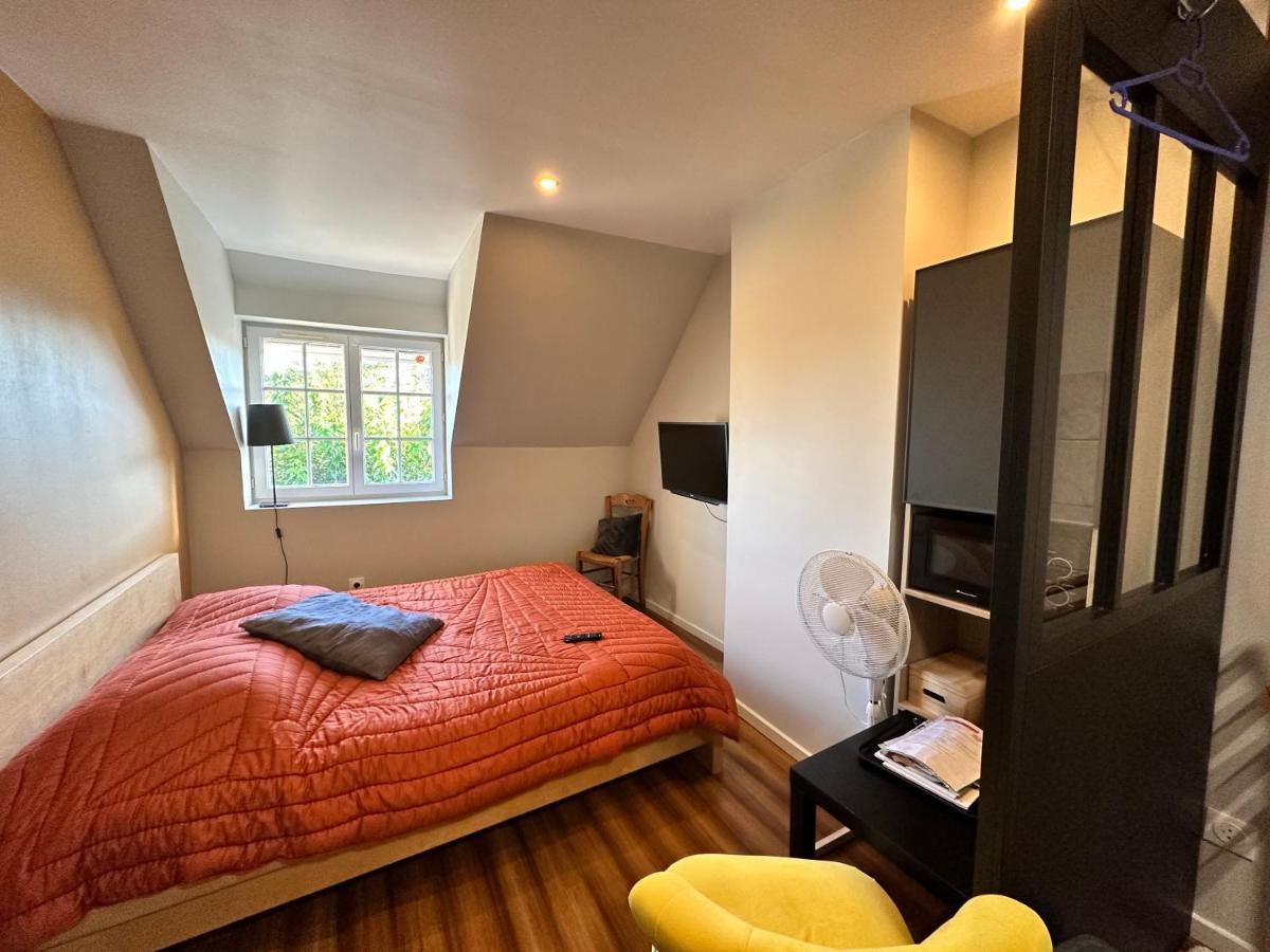 Chambre Chez Alain Et Armelle Avoine エクステリア 写真