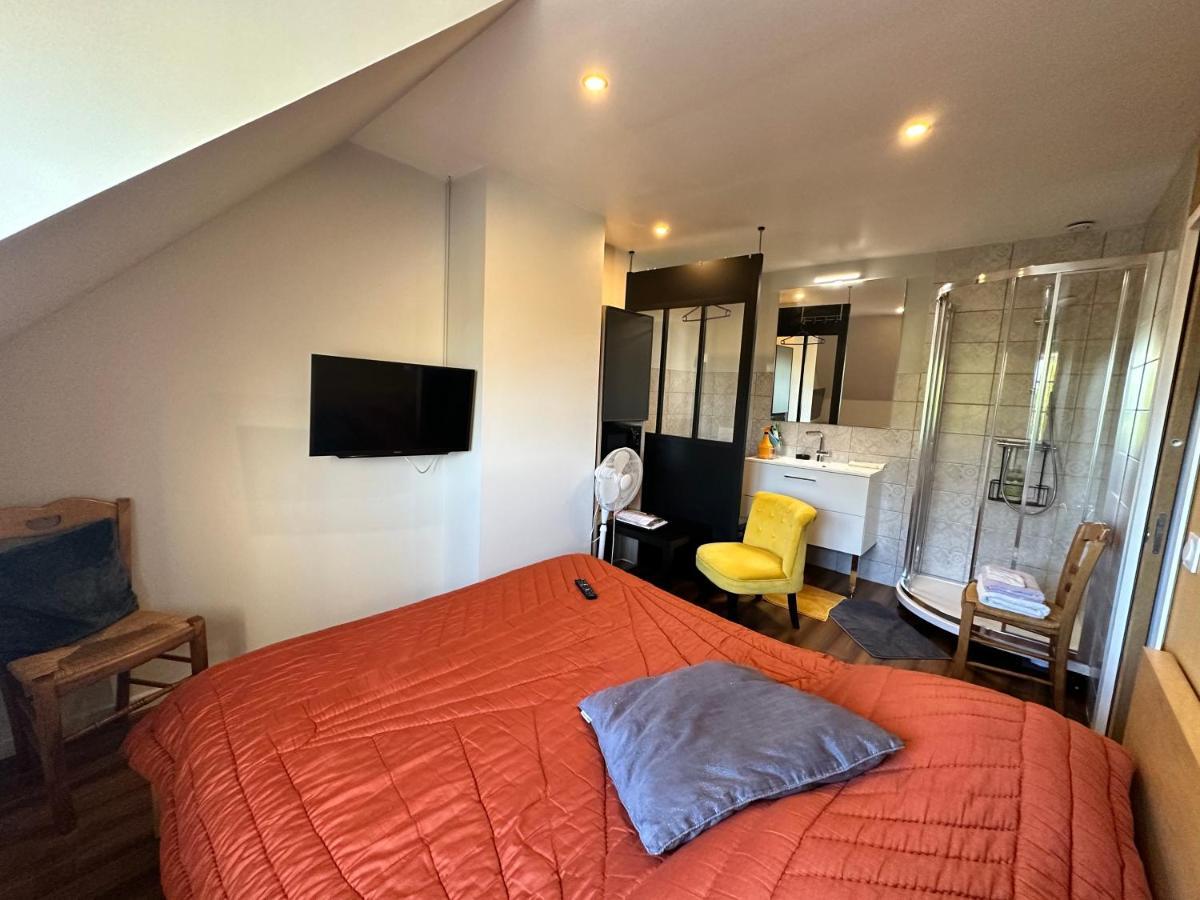 Chambre Chez Alain Et Armelle Avoine エクステリア 写真